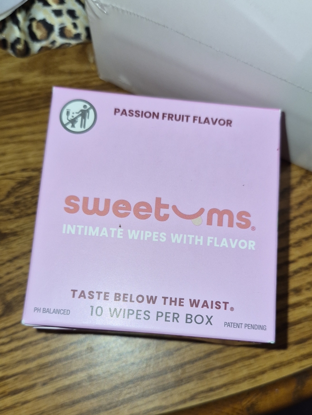 0Sweetums Pink Intimate Wipes - Passion Fruit Flavor Nwt